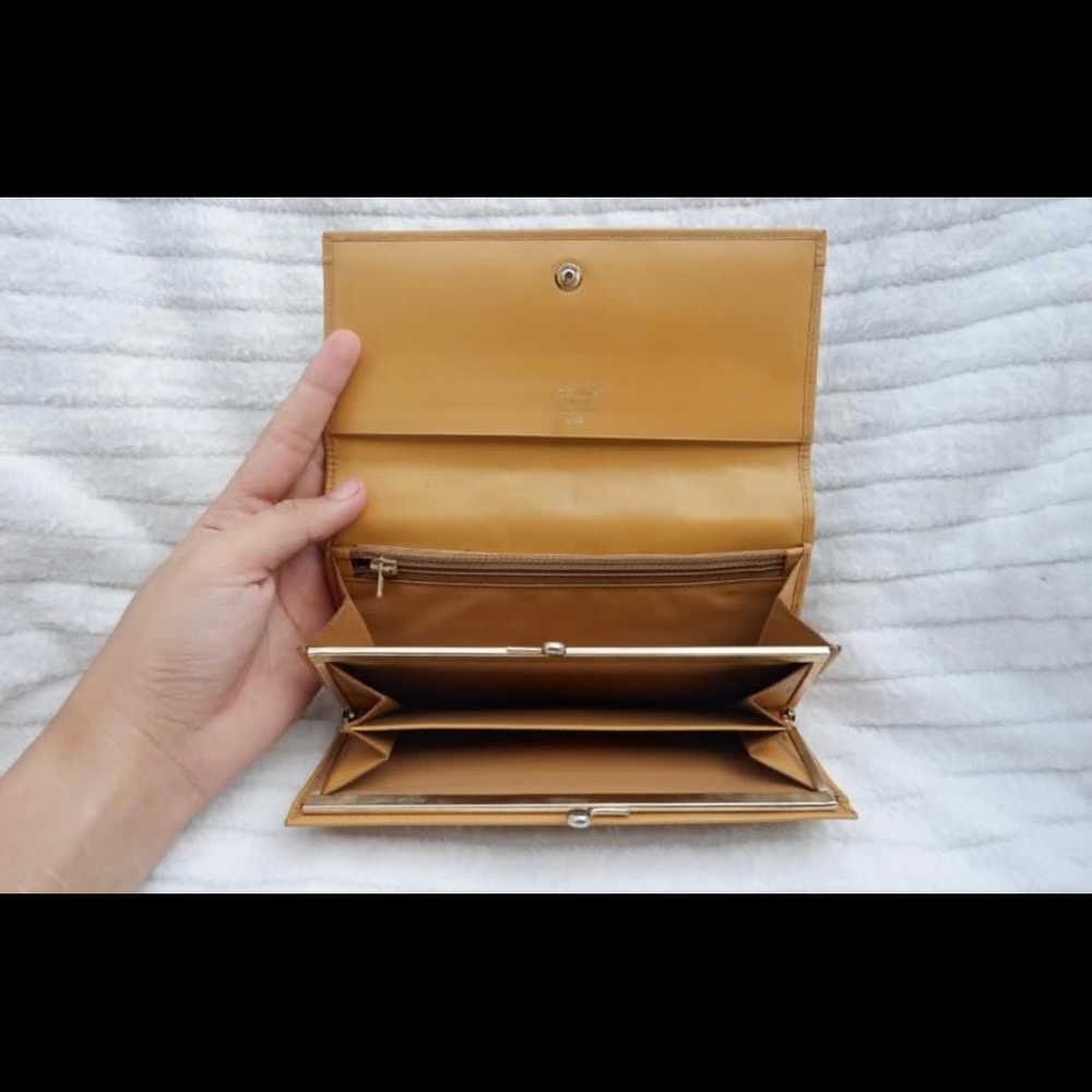 Preloved CELINE Long Wallet - Picture 3 of 7